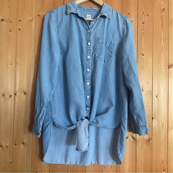 Gap Chambray Maternity Button Shirt - Picture 2 of 4